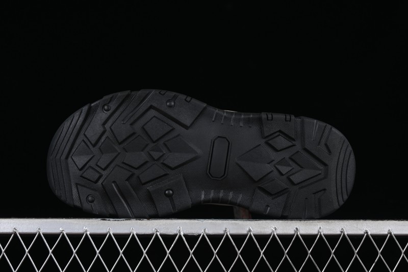 ECCO New Terrain Series Outdoor Closed-Toe Sandals Water Shoes with Breathable Design - 63890301001