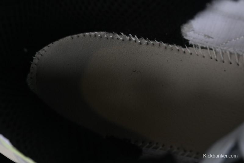 Adidas Vento XLG Deluxe IH7800 Lightweight Cyber Retro Casual Sneakers with Dual-Density Outsole - F.D4