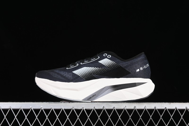 New Balance FuelCell Rebel V4 Low-Top Anti-Slip Wear-Resistant Versatile Casual Running Shoes - MFCPZSD