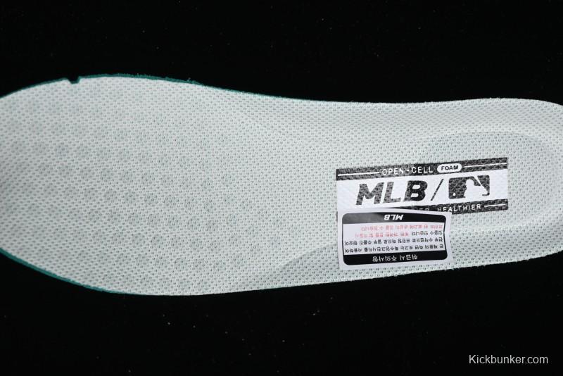 New York Yankees MLB Chunky Runner Denim Monogram Lightweight Casual Sneakers - 3ASHCRM3N43BRS