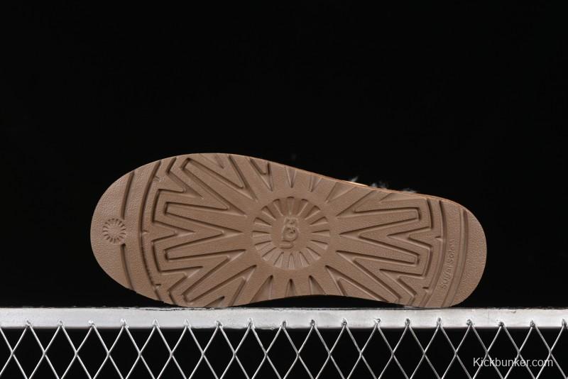 UGG Mini Bailey Button II Classic Short Boots with Wooden Button - 1016422