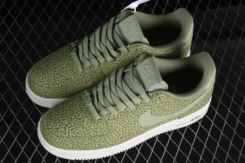 Nike Air Force 1 '07 Low Casual Sneakers with Full-Length Air Cushion - FV6519-200