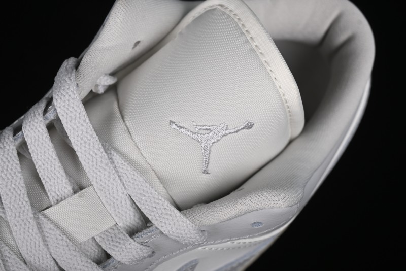 Nike Air Jordan 1 Low Casual Sneakers in White-Grey - FQ7687-300
