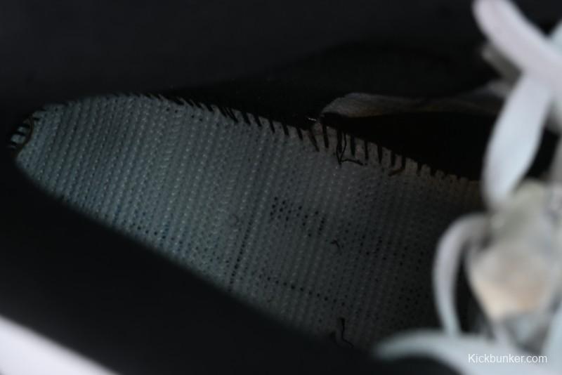 Nike Air Jordan 5 Retro Basketball Shoes in White/Silver/Black - DD0587-110