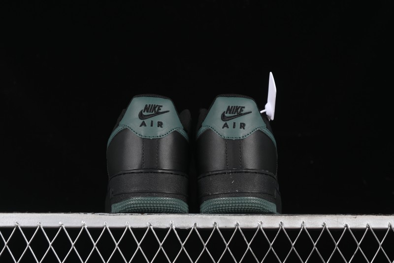 Nike Air Force 1 '07 Low Casual Sneakers with Full-Length Air Cushion - FJ4146-001