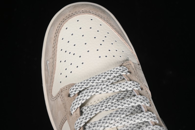 Nike SB Dunk Low UN Collaboration - Light Brown with Silver Swoosh Anniversary High-End Custom Low-Top Casual Sneakers - CF3688-013