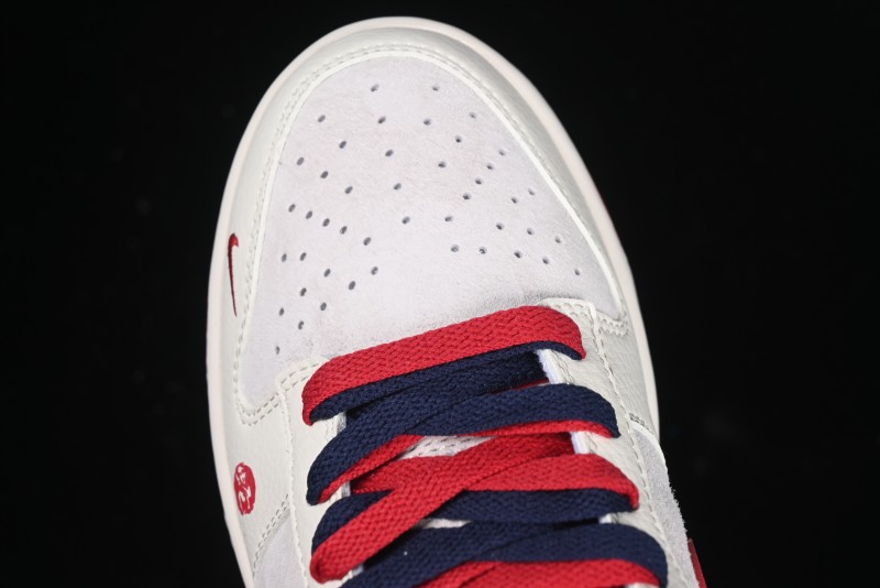 Nike SB Dunk Low Supreme Collaboration Year of the Snake Limited Edition Red Snake Print Anniversary Custom Low-Top Casual Sneakers - XS1086-015