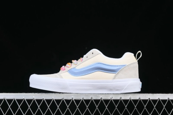 Vans Knu Skool Low-Top Retro Casual Vulcanized Sneakers - VN000CS00DX