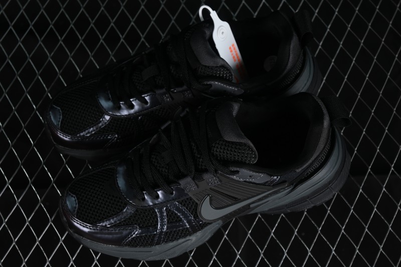 Nike Runtekk V2K Retro Low-Top Running Shoes with Cushlon Midsole and Anti-Slip Design - FD0736-001