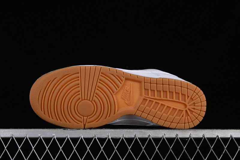 Nike SB Dunk Low Casual Skate Shoes with White and Gum Sole - 311369-100