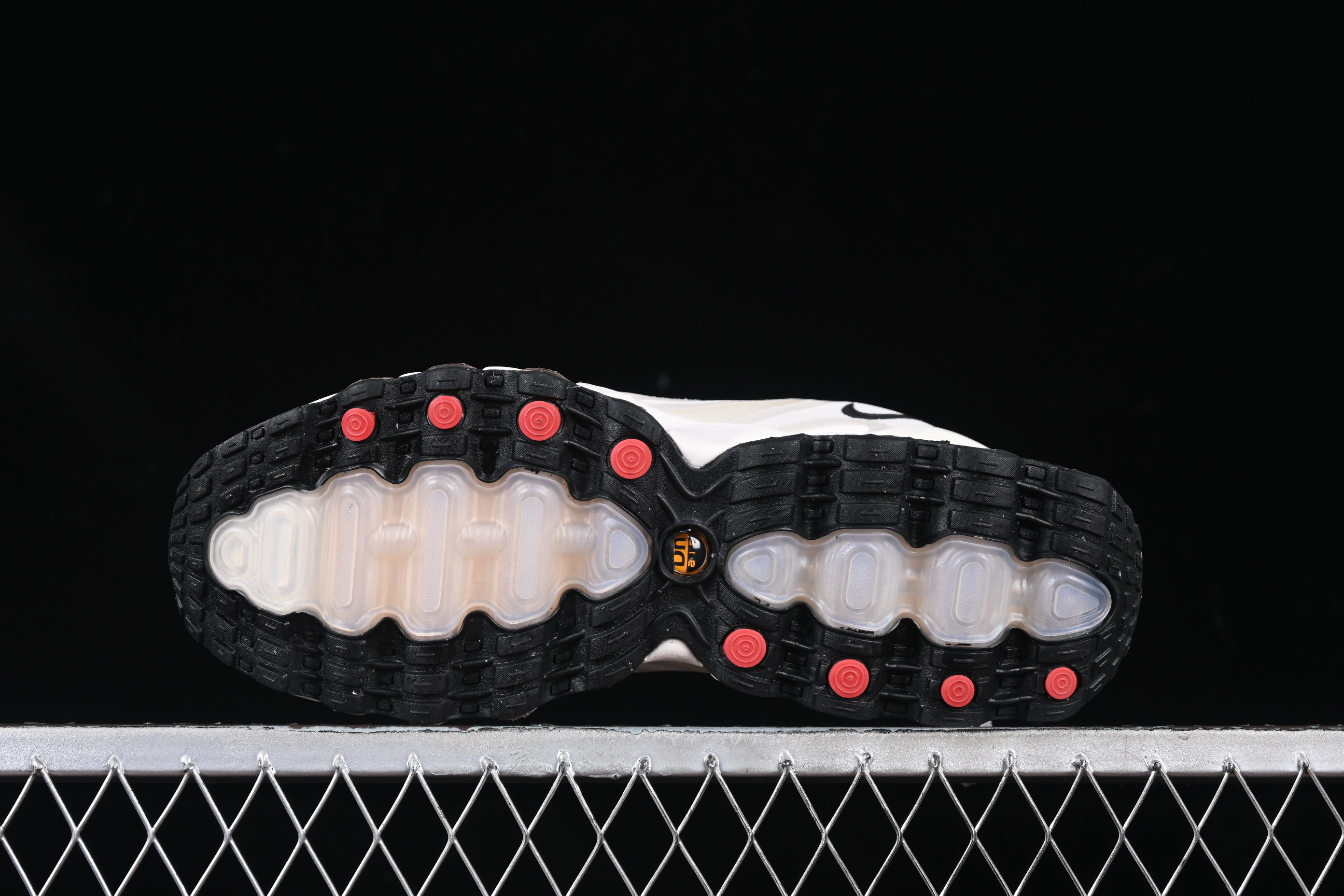 Nike Zoom 2023 Air Max Alpha – White/Black Premium Performance Shoes