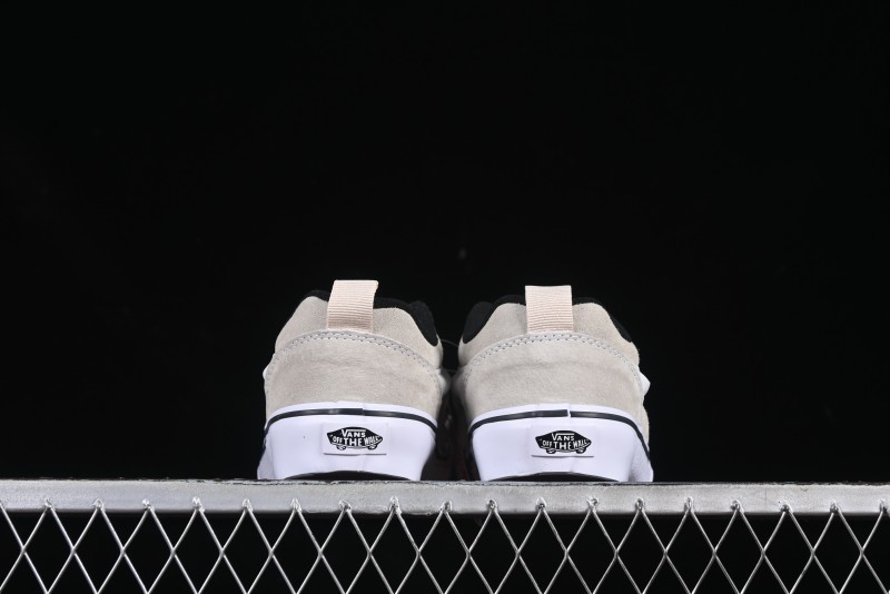 Vans Knu Skool Low-Top Retro Chunky Sneakers - VN0009QCBLK