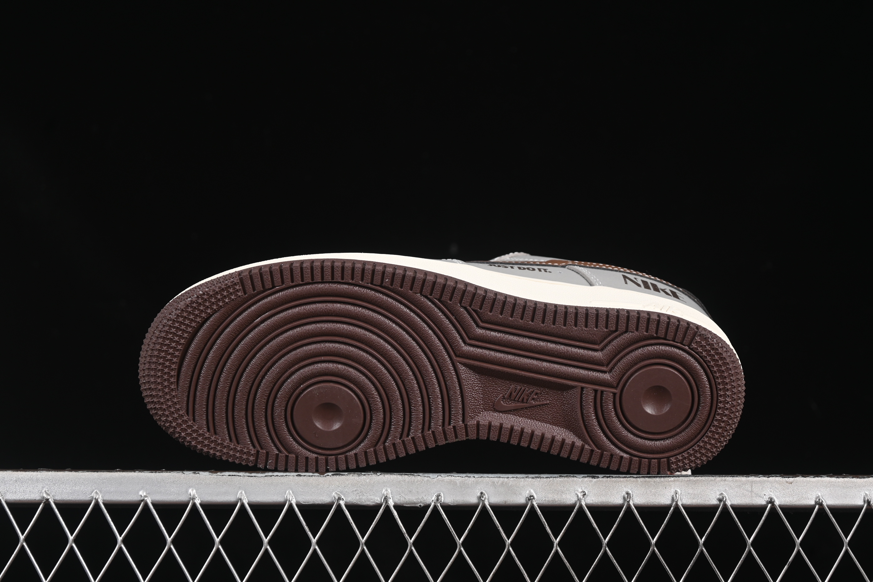 Nike Air Force 1'07 Low Casual Sneakers with Full-Length Air Cushion - KK1988-073