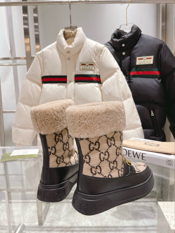 2024 Women Gucci beige black leather shearling snow boots MJ00420