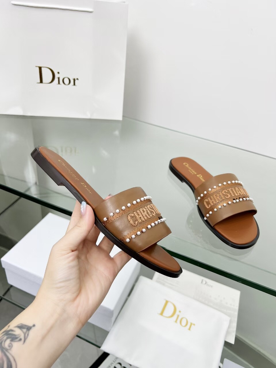2025 Slippers Dior Brown Leather Women Slide Pearl LY00190