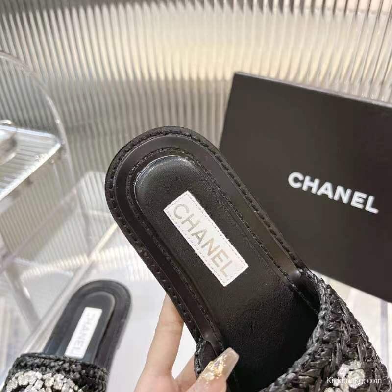 2025 Women Chanel Black Raffia Leather Slippers LY00270
