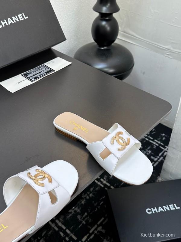 2025 Women Chanel White Leather Slippers