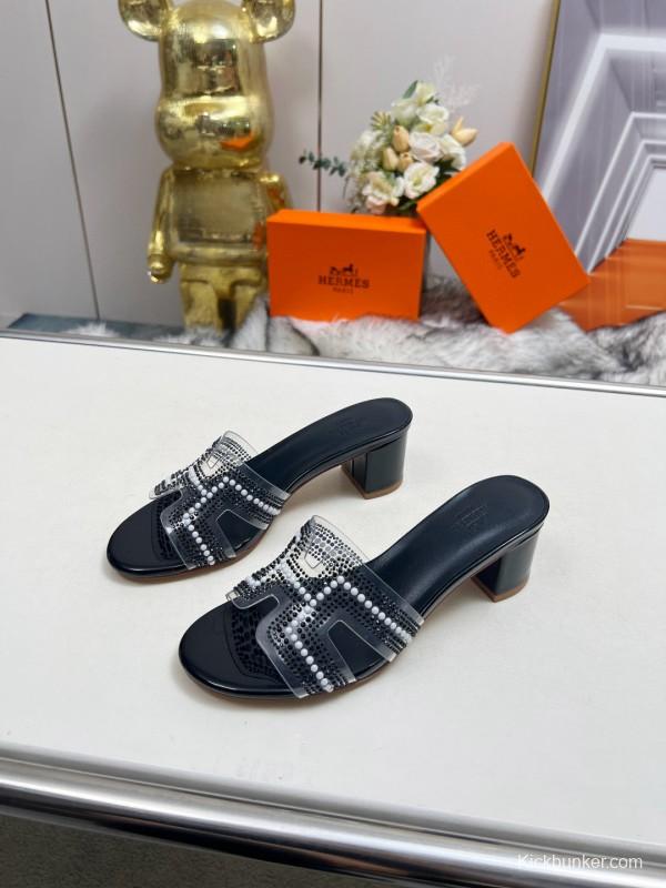2025 Women Hermès Black Leather Slippers H Pattern MJ00180