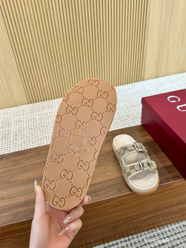 2025 Women Gucci Beige Canvas Leather Slippers LY00360