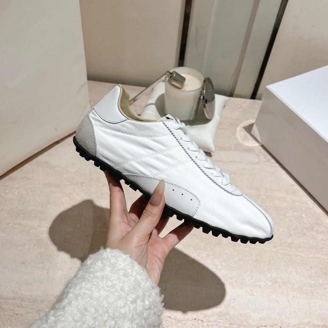 2025 Women MM6 White Leather Sneakers