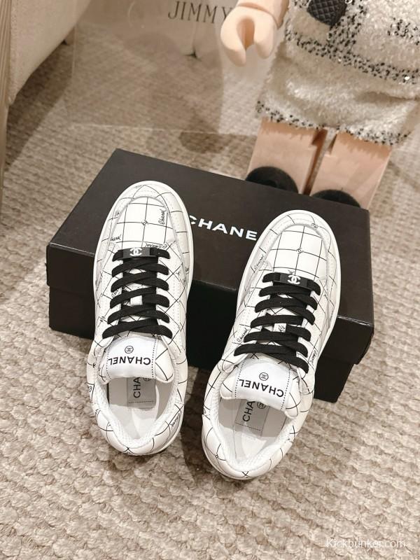 2025 Women Chanel White Black Leather Sneakers