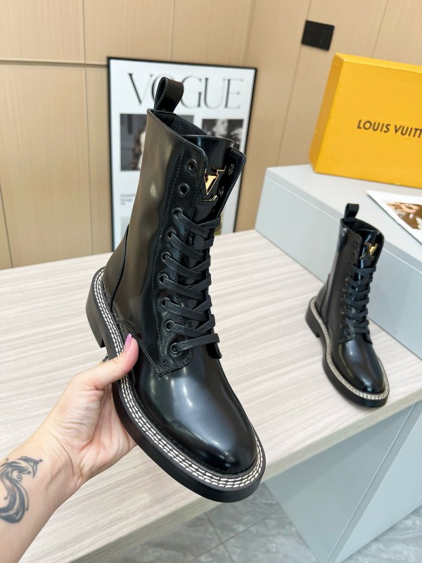2024 Women Louis Vuitton Black Calfskin Leather Boots MJ00370