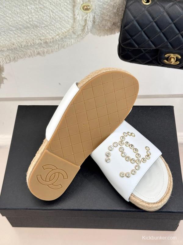 2025 Women Chanel White Leather Slippers Rhinestone KFY00230