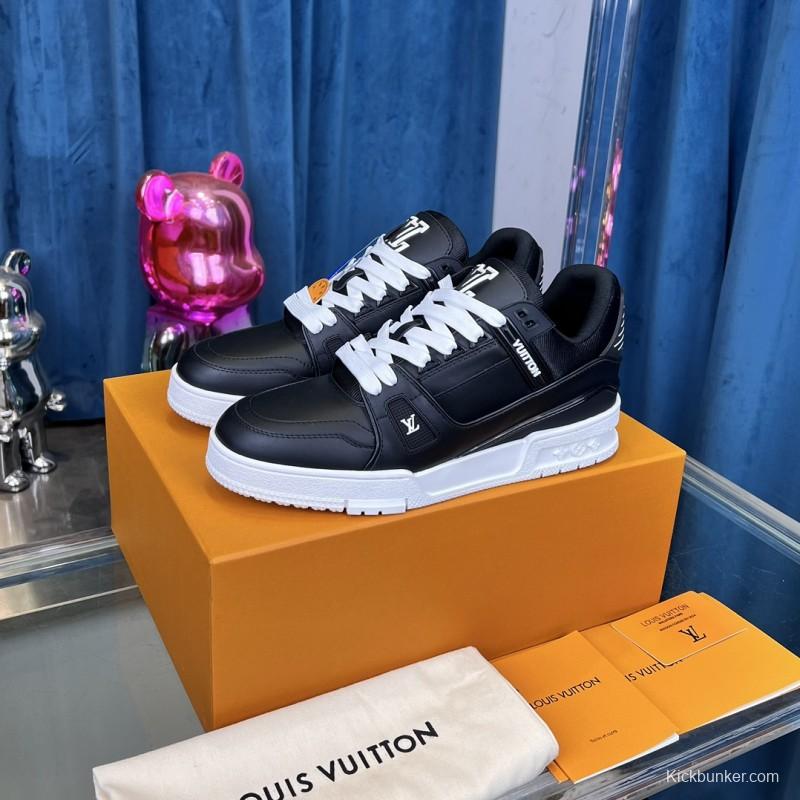 2025 Men Louis Vuitton Black White Leather LV Trainer