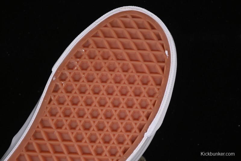 Vans Authentic 44 Slip-On Skate Shoes - VN000D5KESB