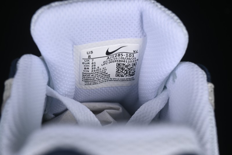 Nike Air Max 90 Retro Running Shoes with Visible Air Cushion - AJ1285-101