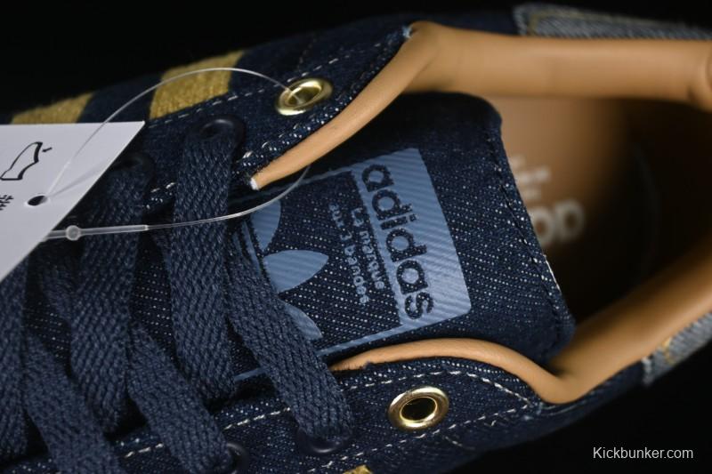 Adidas Superstar 82 Casual Sneakers with Shell Toe Design - JH5577