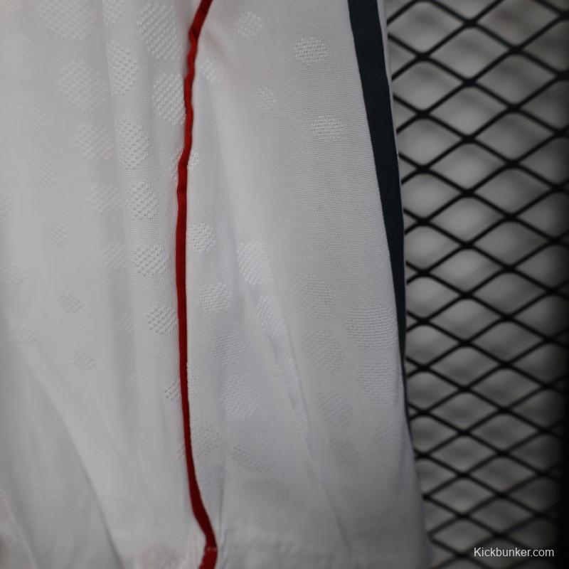 Player Version 25/26 Bayern Munich Home Shorts