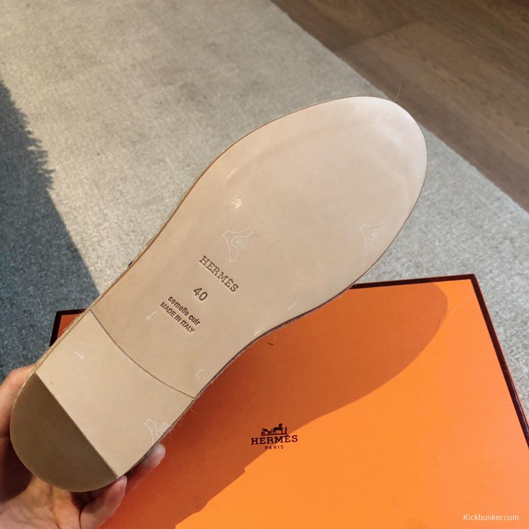 2025 Unisex Hermes Black Leather Loafers AS00380