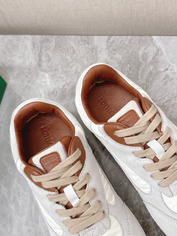 2025 Unisex Bottega Veneta White Nylon Suede Sneakers Woven Pattern KFY00290