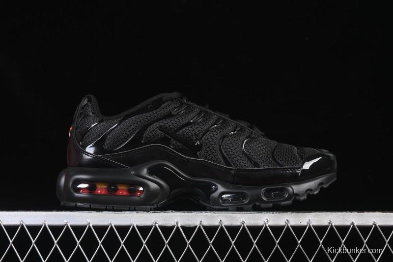 Nike Air Max Plus Retro Running Shoes with Air Cushion Technology - 604133-050