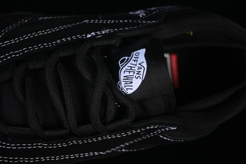 Vans Safe Brady Low Retro Casual Skateboarding Shoes - VN000EEHBKA