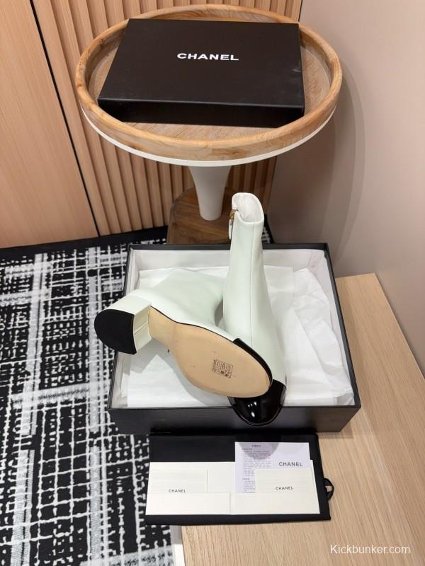 Chanel 2025/SS Quilted Patent Leather Block Heel Elastic Ankle Boots - LY00350