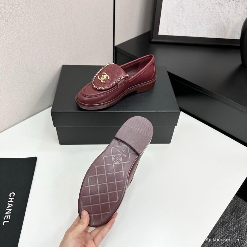 Chanel Classic Flap Chain CC Loafers with Buckle Closure - LY00320