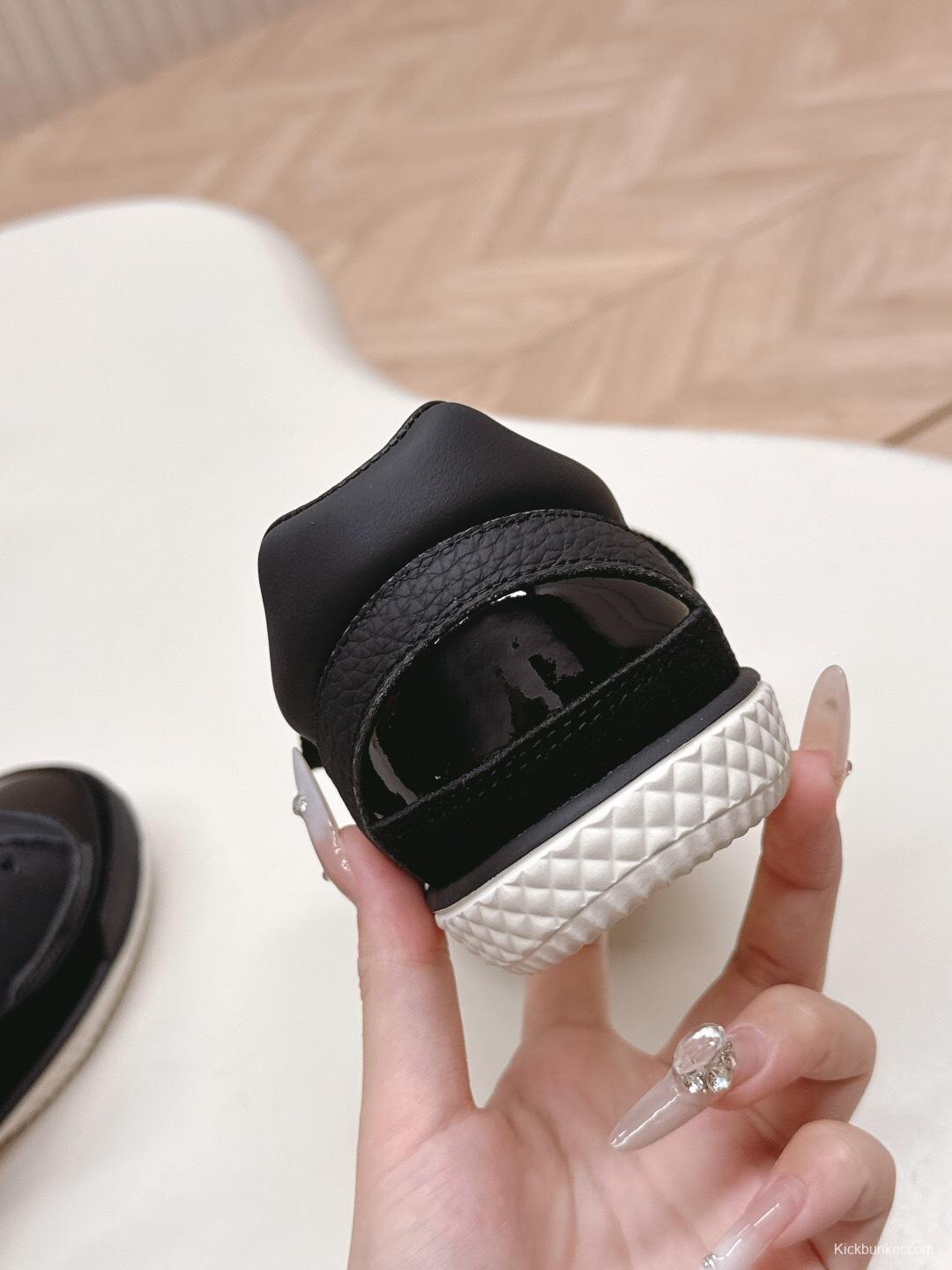 Chanel 2025 SS Casual Sneakers Training Shoes - LY00300