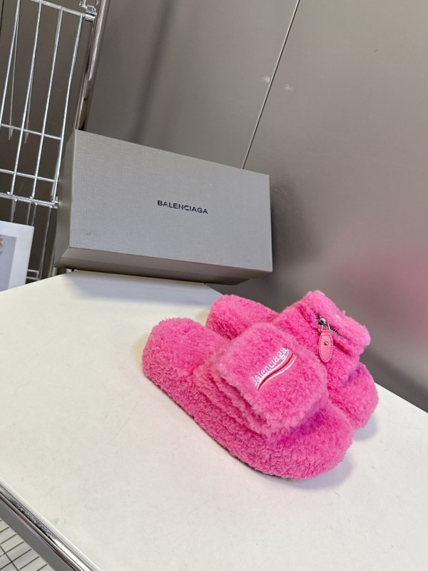 Balenciaga 2025 SS Couple Edition Cola Fur Slippers - KFY00230