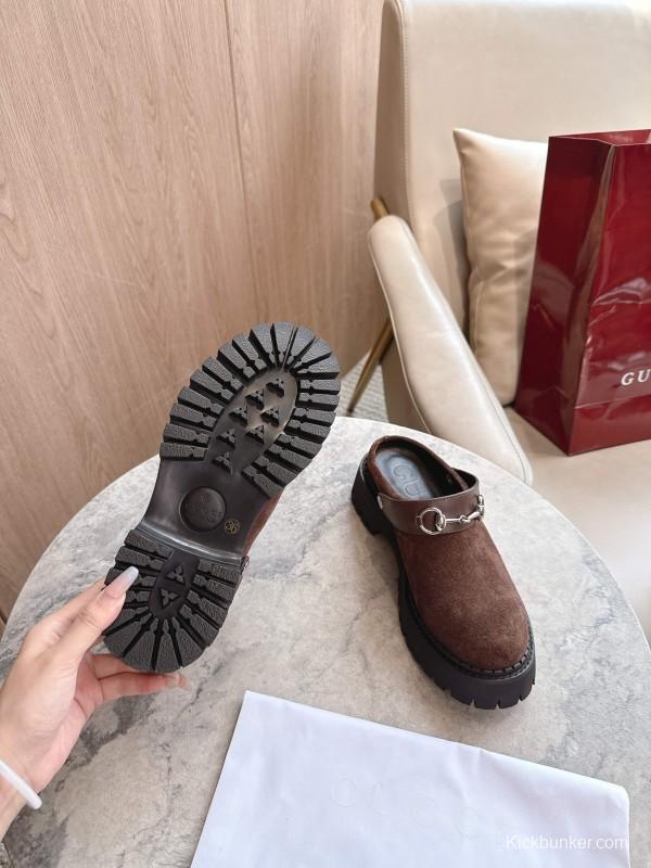 Gucci Women's Mule Shoes with Horsebit Detail - LY00300