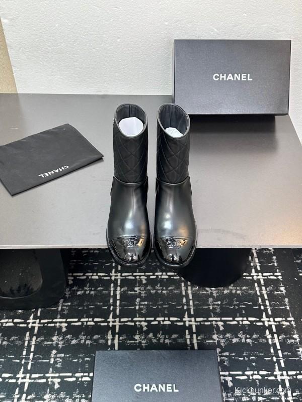 Chanel 2025/SS Short Boots Essential Fall Winter Item - LY00420
