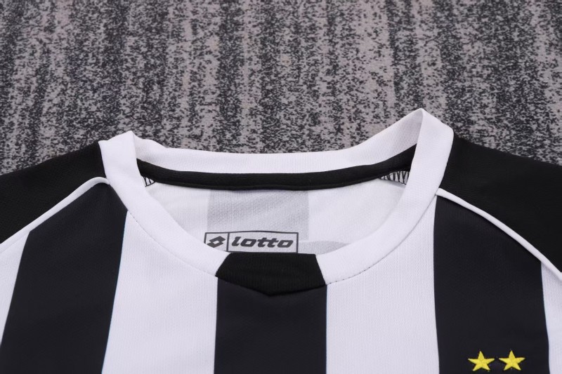 Retro Kids 02/03 Juventus Black White Home Jersey