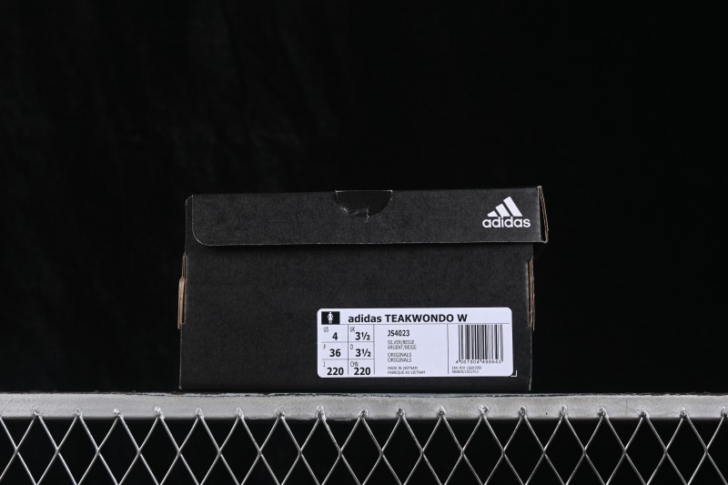 Adidas Originals Taekwondo Low-Top Training Shoes with Comfort Fit and Anti-Slip Sole - JS4023