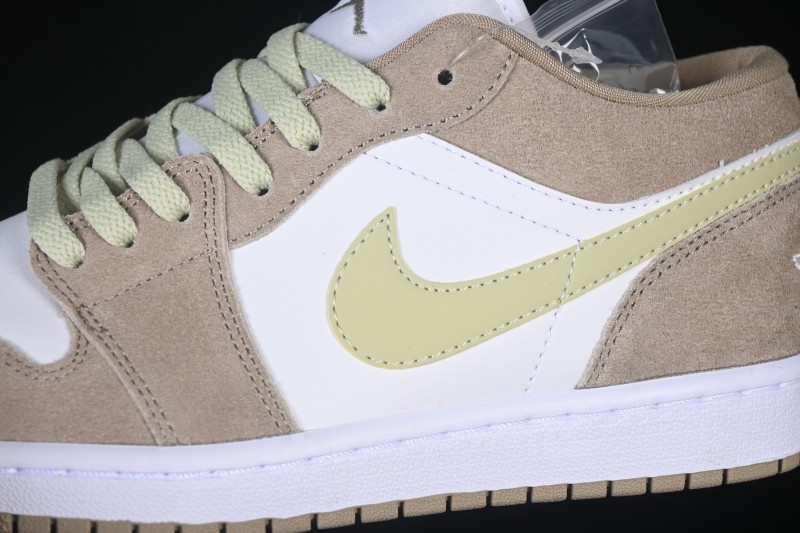 Nike Air Jordan 1 Low Retro Basketball Shoes with Classic Color Blocking - DC0774-204