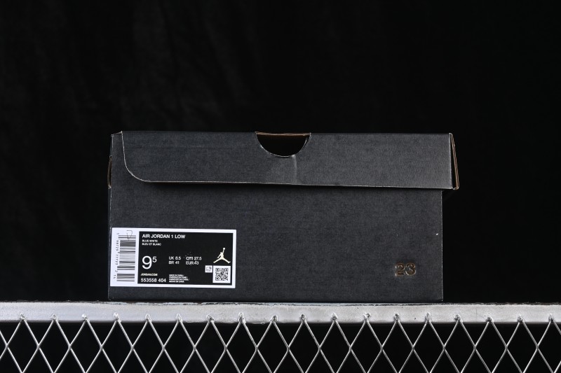 Nike Air Jordan 1 Low Retro Basketball Shoes with Classic White and Blue Colorway - 553558-404
