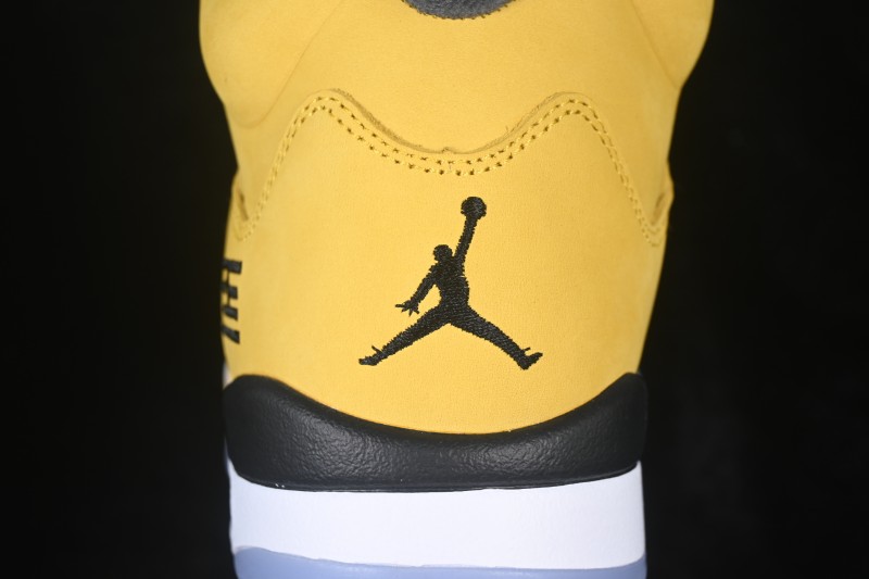 Nike Air Jordan 5 Retro Tokyo Limited Edition Basketball Shoes with Premium Leather Upper - IO3372-700
