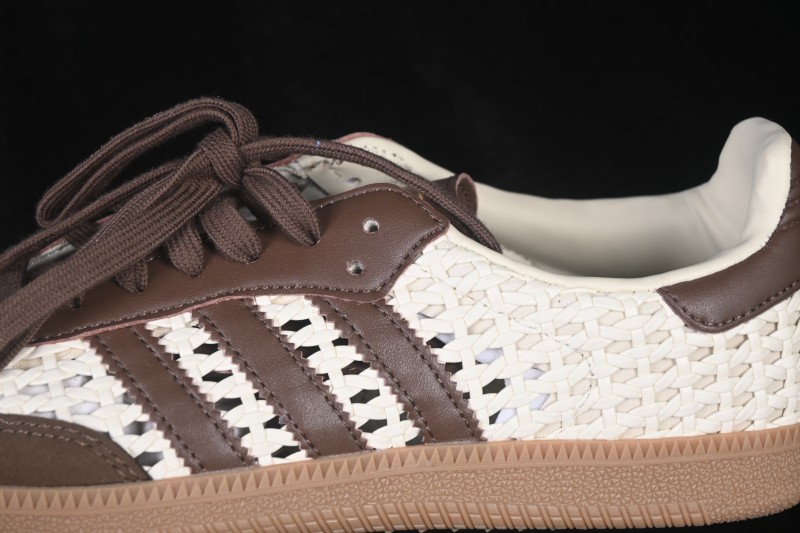 Adidas Samba OG Classic Lifestyle Sneakers with Retro Design - IH9373