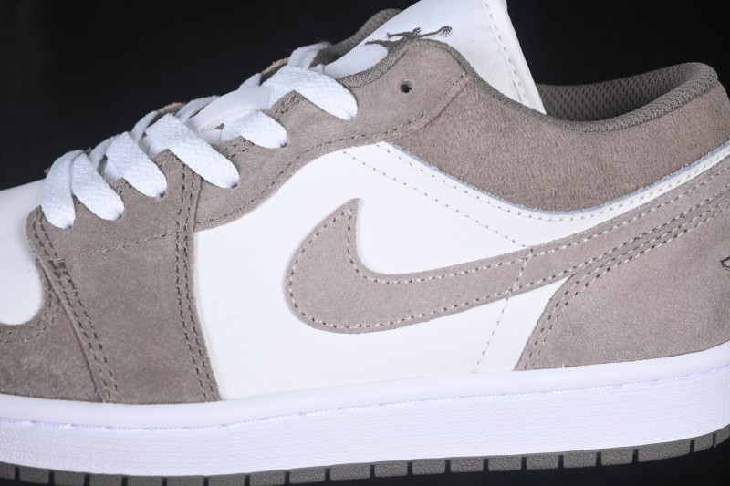 Nike Air Jordan 1 Low Retro Basketball Shoes in White Grey - 553558-046
