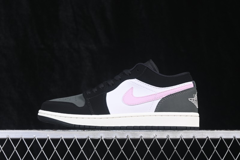 Nike Air Jordan 1 Low Retro Basketball Shoes with Classic Colorway and Premium Leather - II3788-003